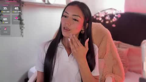 Snapshot of im_isabellaa chatting on May 22, 2026, 8:25 pm Isa online show from May 22, 2026, 8:25 pm