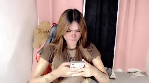 im_yourfairyannaxx online show from April 23, 2026, 5:52 am