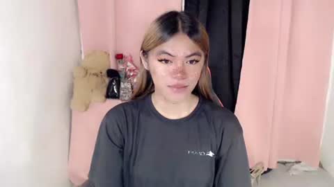 im_yourfairyannaxx online show from April 29, 2026, 6:06 am