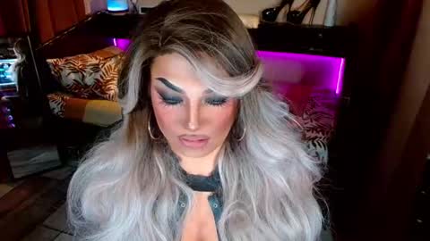 Snapshot of imurwildtruequeen chatting on June 25, 2026, 10:14 pm QUEEN MADI online show from June 25, 2026, 10:14 pm