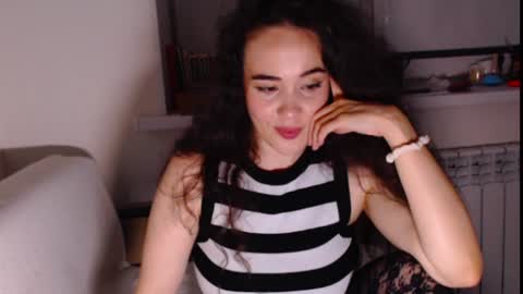 Lin online show from July 26, 2026, 5:42 pm