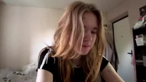 Sofia online show from July 19, 2026, 2:32 pm