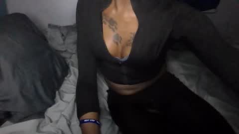 kendaLin online show from May 16, 2026, 2:38 pm