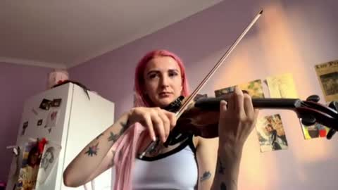 ingridmayer online show from June 17, 2026, 5:47 pm