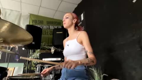 ingridmayer online show from July 24, 2026, 10:46 am