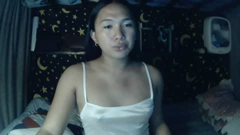 MAXINE online show from June 14, 2026, 7:10 am