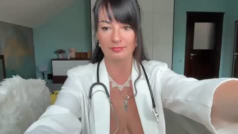 iracherrynow online show from July 20, 2026, 7:00 am