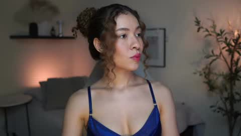 isa_____ online show from July 11, 2026, 1:52 am