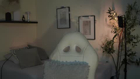 isa_____ online show from July 19, 2026, 12:25 am