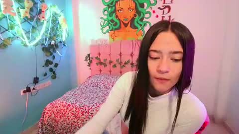 isa__rodriguez online show from July 6, 2026, 11:29 pm