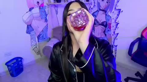 isa__rodriguez online show from July 15, 2026, 10:37 pm