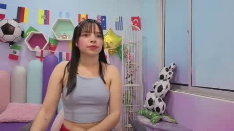 Isaa Skinny  online show from July 10, 2026, 3:44 am