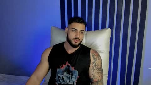 Snapshot of isaac_connor1 chatting on November 23, 2025, 9:14 pm Isaac online show from November 23, 2025, 9:14 pm