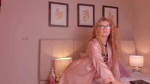 isabela__x online show from July 16, 2026, 11:38 am