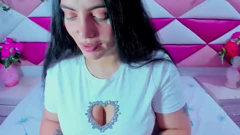 Snapshot of isabella_mora_ chatting on May 16, 2026, 3:14 am Isabella online show from May 16, 2026, 3:14 am
