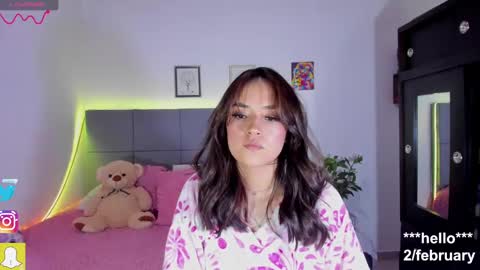 isabella online show from February 3, 2025, 3:53 am