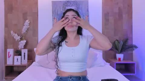 isabella_winkler online show from July 5, 2026, 11:06 am