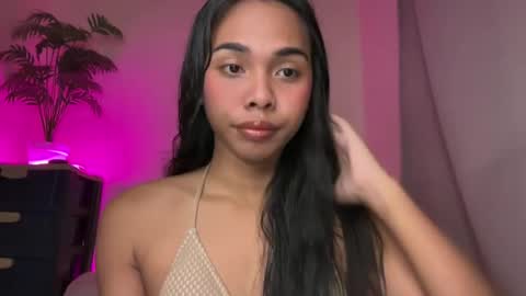 Snapshot of island_girlxxx chatting on July 21, 2026, 11:45 am Alona online show from July 21, 2026, 11:45 am