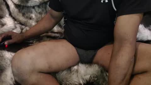 islandboi_88 online show from May 8, 2026, 2:55 pm