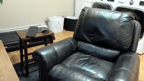 Jim online show from June 24, 2026, 9:19 am