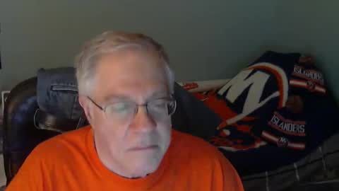 Snapshot of islesman22 chatting on April 17, 2026, 12:46 am islesman22 online show from April 17, 2026, 12:46 am