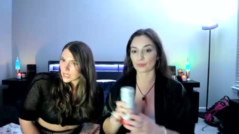 Bella Bloom online show from June 15, 2026, 3:31 am