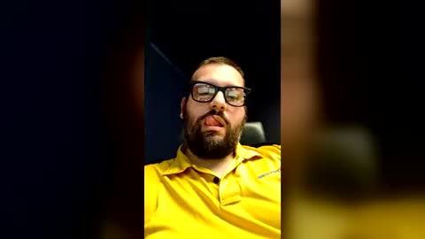 italianbigboy932 online show from June 29, 2026, 4:18 pm