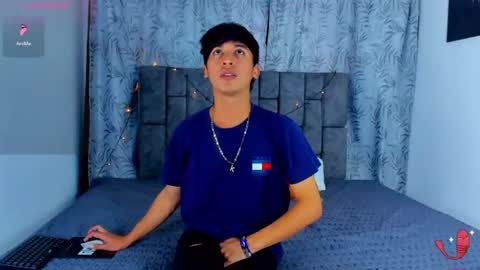 ithan_kingtwin online show from June 15, 2026, 6:54 pm