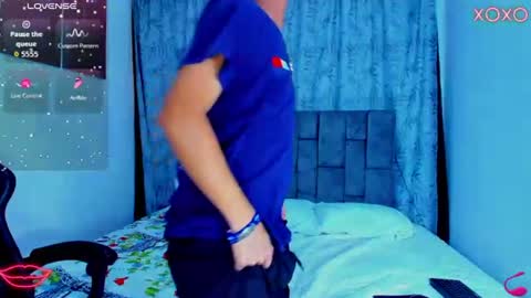 ithan_kingtwin online show from July 18, 2026, 7:39 pm