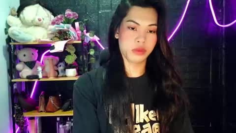 its_chloe20 online show from May 13, 2026, 4:15 pm