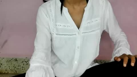 Trisha  online show from August 5, 2026, 3:42 am