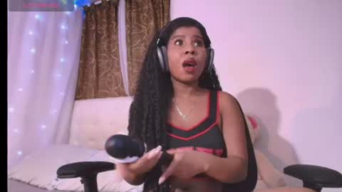 Ivon  Miss Jones  online show from June 14, 2026, 3:52 am