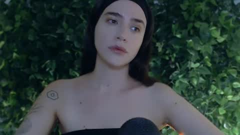 Miss Ivy online show from July 10, 2026, 12:15 am