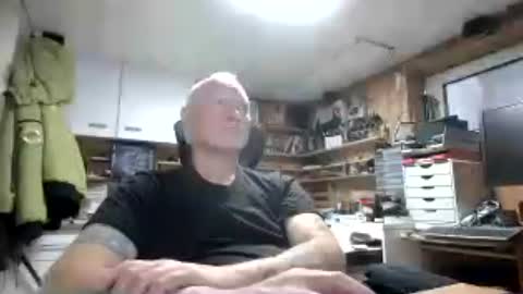 iwalknaked online show from July 19, 2026, 6:44 pm