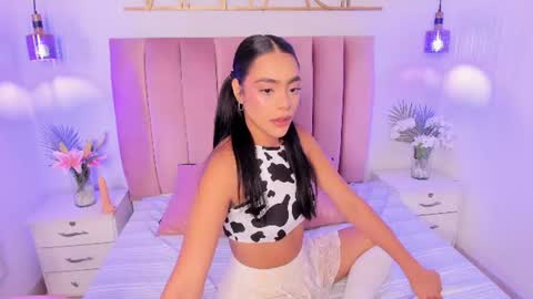 Snapshot of izanthorne chatting on June 22, 2026, 8:06 pm Izan Thorne online show from June 22, 2026, 8:06 pm