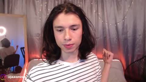 Hey im Jaxxxon check my info     online show from June 16, 2026, 11:57 am