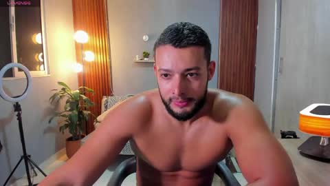 Calix  Independient model Insta and twt Calixsnake online show from May 3, 2026, 11:22 pm