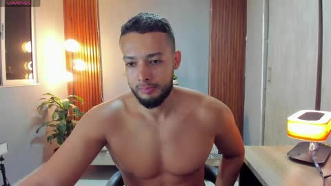 Calix  Independient model Insta and twt Calixsnake online show from May 9, 2026, 1:55 am