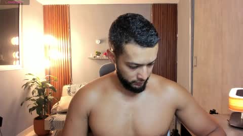 Calix  Independient model Insta and twt Calixsnake online show from May 18, 2026, 11:32 pm