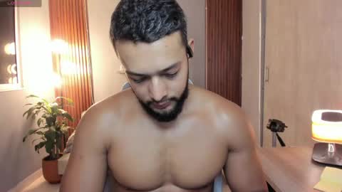Calix  Independient model Insta and twt Calixsnake online show from May 22, 2026, 11:32 pm