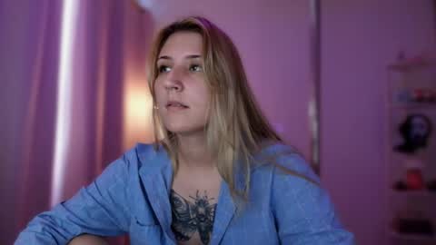 Linda Sofia help me get to 100 thumbs up online show from May 23, 2026, 2:10 pm