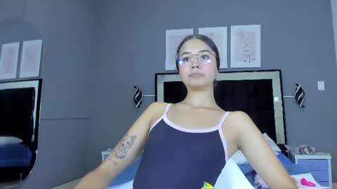 jade_lovv online show from June 27, 2026, 7:08 pm