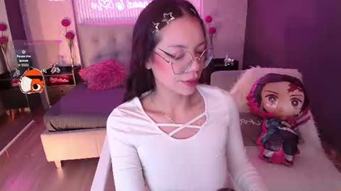 JADE online show from July 17, 2026, 9:41 pm