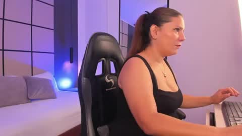 Snapshot of jade_swann chatting on July 13, 2026, 1:47 pm J A D E online show from July 13, 2026, 1:47 pm