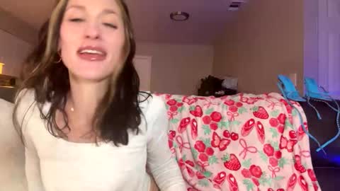 sexyeyes neverlie  online show from April 26, 2026, 12:47 pm