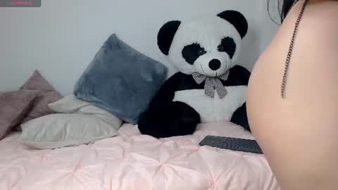JADE 3 online show from July 7, 2026, 1:52 am