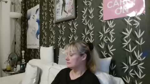 JAKKI LOUISE pornstar online show from November 23, 2025, 5:35 pm
