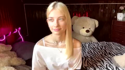 Elsa online show from August 4, 2026, 8:28 am