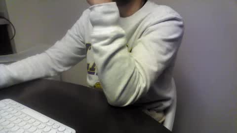 javi94valenciap online show from December 3, 2024, 4:28 pm