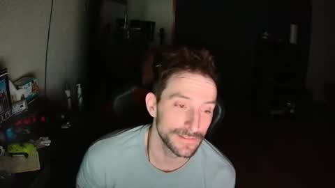 jaxjohnson12 online show from May 13, 2026, 9:39 am